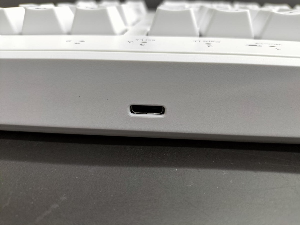 Topre REALFORCE R3HC21 Mechanical Keyboard Good Condition Topre REALFORCE R3HC21 Mechanical Keyboard Good Condition