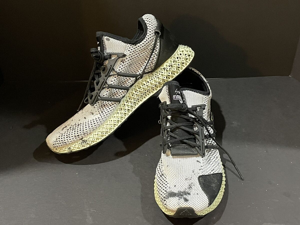 ADIDAS Y-3 RUNNER 4D BLACK WHITE FUTURECRAFT AQ0357 ONLY 200 ADIDAS Y-3 RUNNER 4D BLACK WHITE FUTURECRAFT AQ0357 ONLY 200