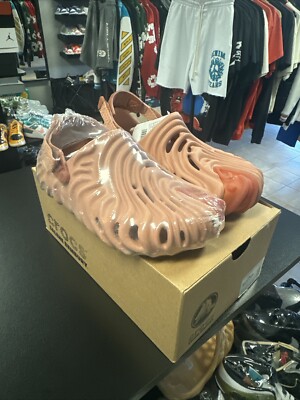 PALE BLUSH SALEHEBEMBURY X CROCS SIZE 7 FAST SHIPPING!!! | eBay