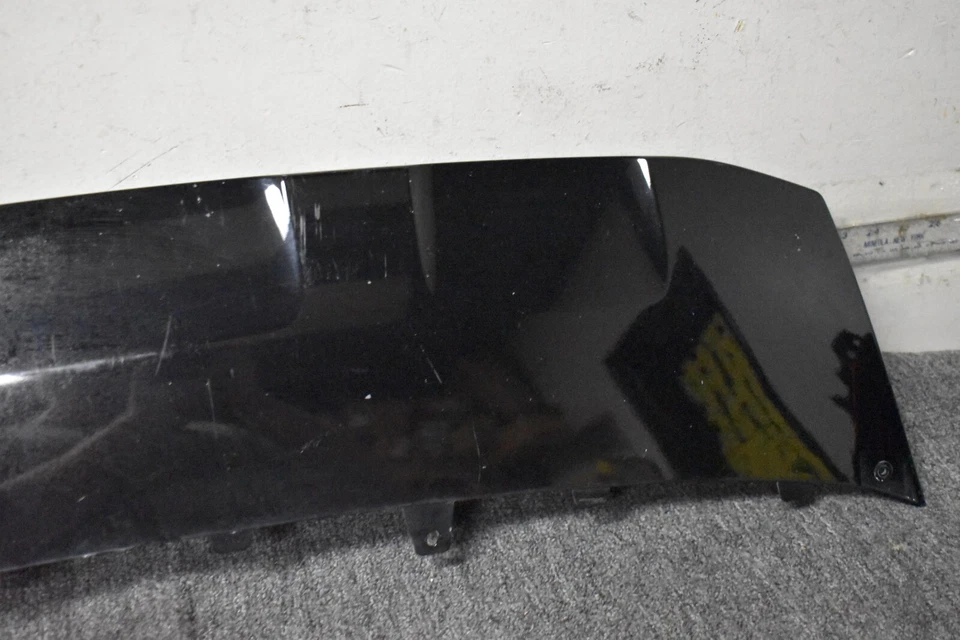 2016-2018 AUDI Q3 PREMIUM UNDERRUN TRIM FABRICANTE DE EQUIPAMENTO ORIGINAL - Imagem 3 de 4