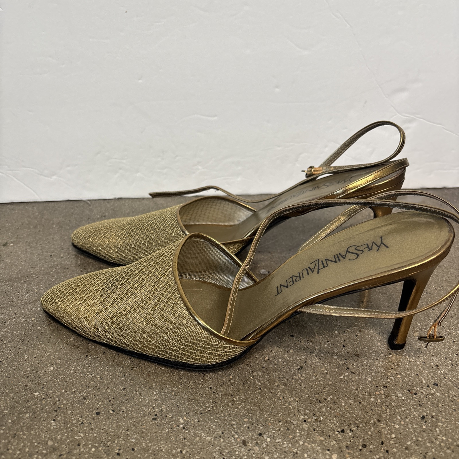 YVES SAINT LAURENT YSL tacco tessuto oro con cinturino alla caviglia 8