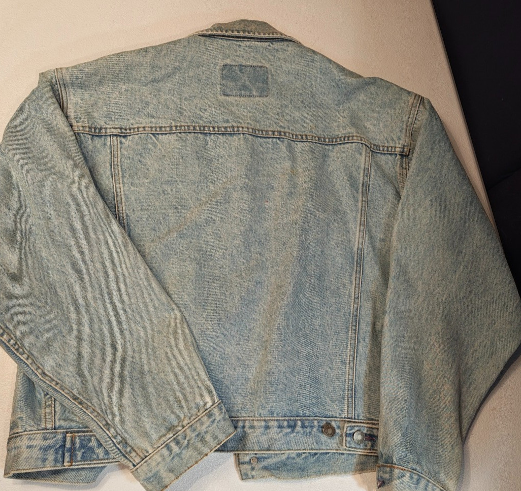 Gap Denim Jacket Size Medium - image 5