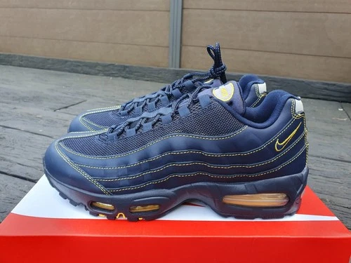 Nike Air Max 95 OG Big Bubble Michigan UK 9 EUR 44 IB7936 400