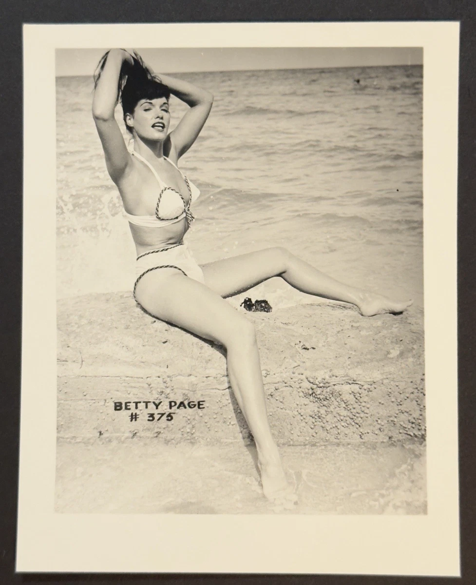 ベティページ Bettie Page Original Photo In Collectible Contemporary Risqué