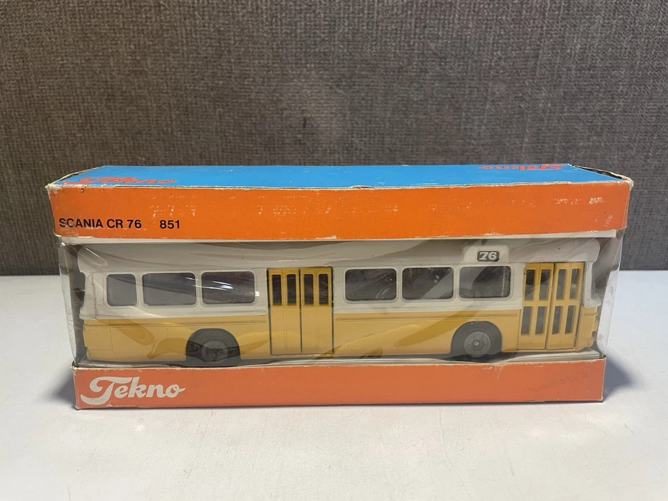 Autobús Tekno escala 1/50 #851 Scania CR 76 - amarillo/blanco - en caja Foto 2 de 4