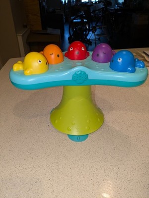 Hape Musical Whale Fountain Battery-Powered Bath & Pool Toy with Suction Cups