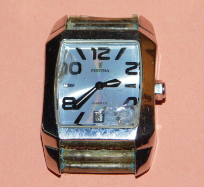 dans l'état FESTINA F16137 165FT 5ATM Watch for parts MONTRE pour