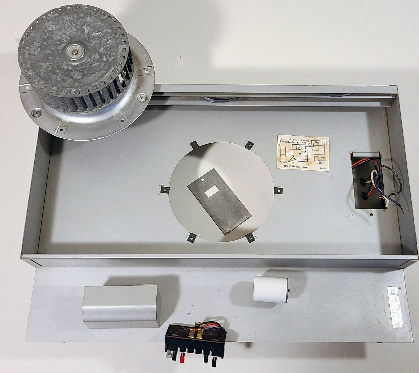 NAUTILUS VINTAGE RANGE HOOD 1960s VENTLESS KITCHEN STOVE VENT LIGHT