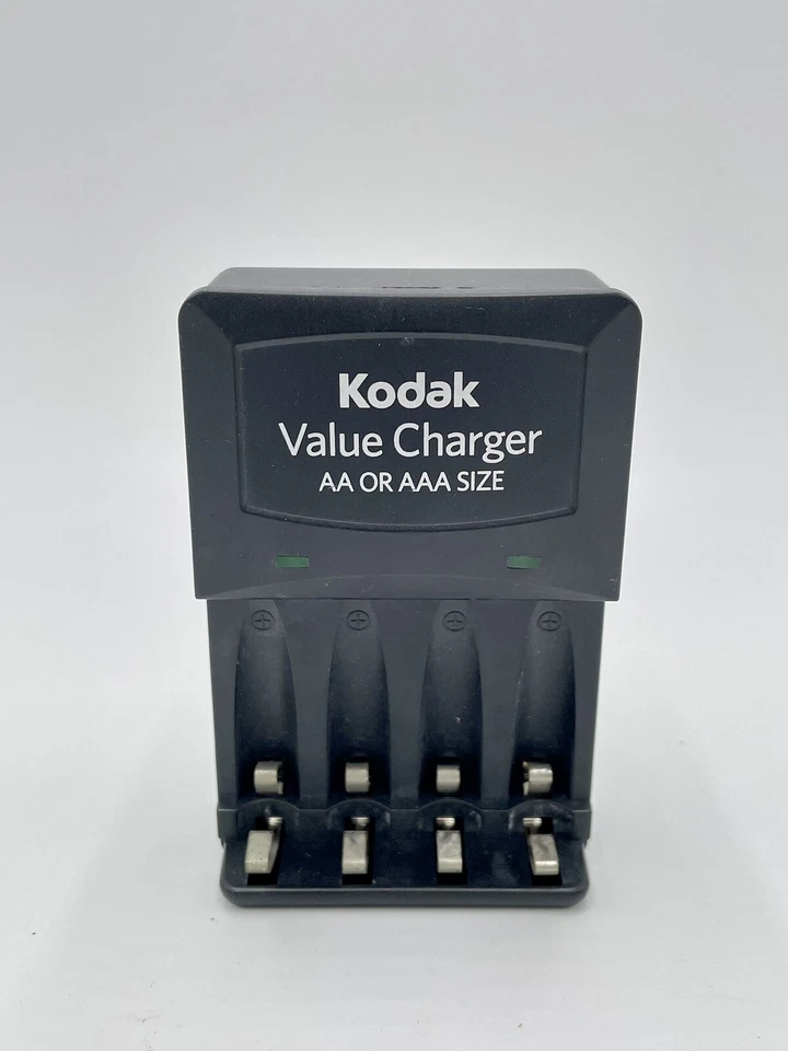 Зарядное устройство Kodak AA и AAA Value для аккумуляторных батарей, модель K620 ПРОТЕСТИРОВАНО - Изображение 2 из 3