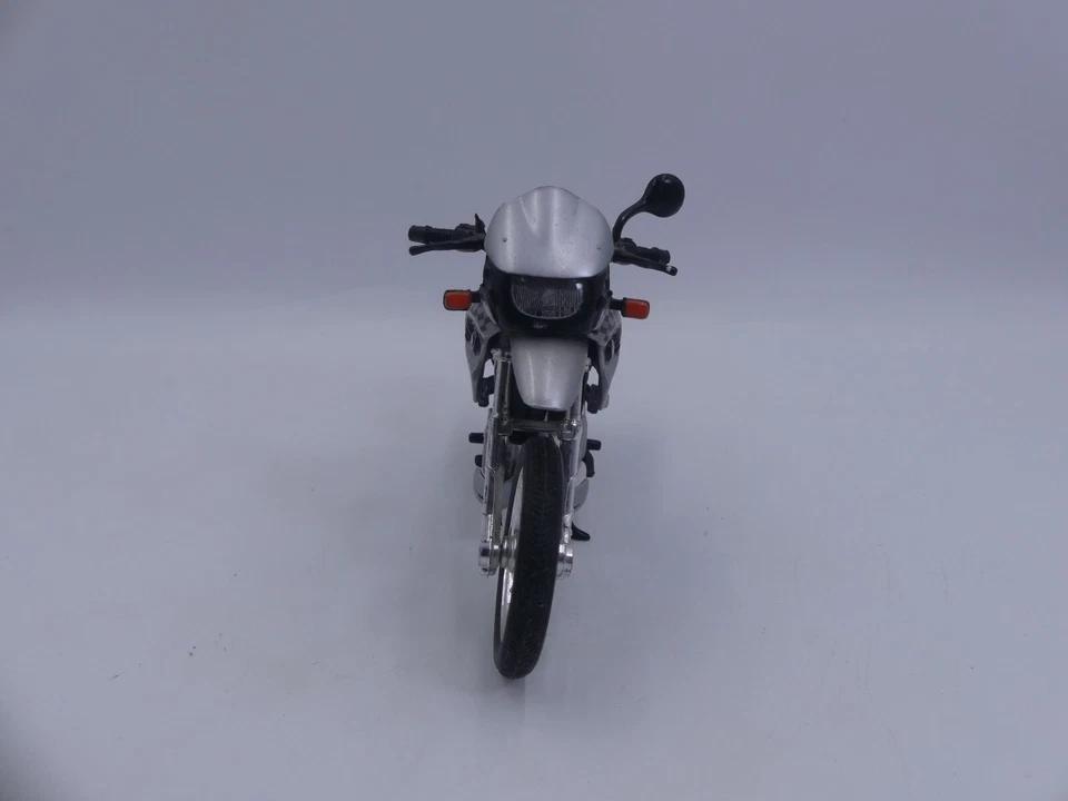 BMW F650GS Metal Grey 1/18 Scale Diecast Motorcycle Model 5" DAMAGED - Image 2 of 4