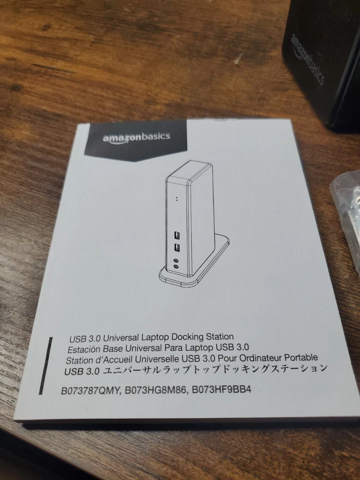 Amazon Basics USB 3.0 Universal Laptop Dual Monitor Docking Station - Image 2 of 4