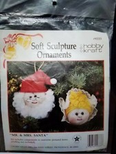 Hobby Kraft "Mr  Mrs Santa Ornaments" Soft Scuplture Kit Makes 2