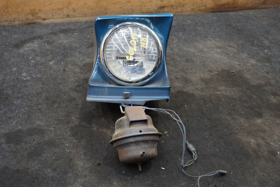 Conjunto de lámpara de faro emergente lateral derecho con resorte OEM Lotus Elite Eclat 75-82 Foto 2 de 4