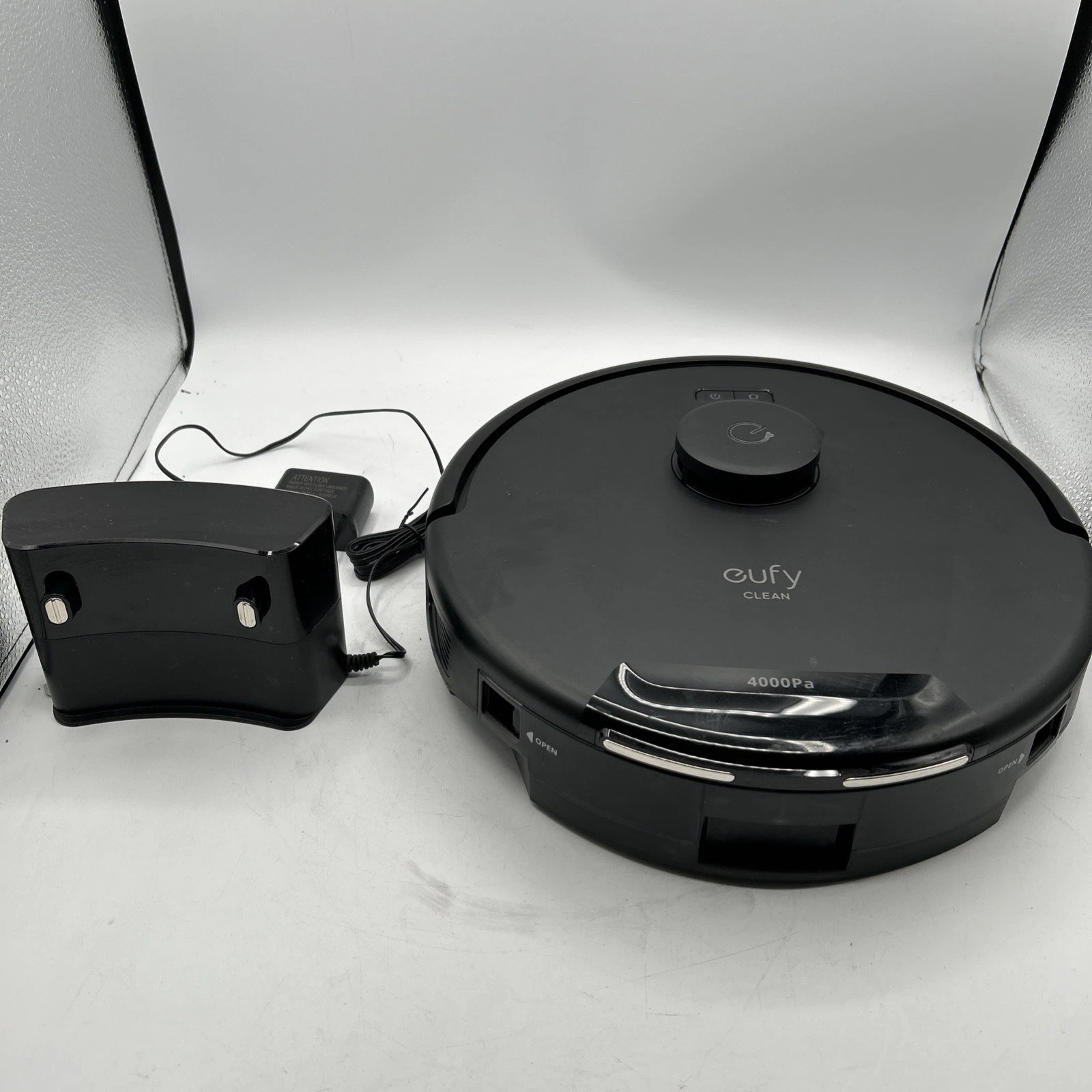 Eufy Clean L50 T2265 Robot Vacuum Black Cordless 4000Pa W/ Bin / Charger