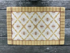 Vintage Hooked Scatter Rug Honey Bees 2 ft x 3 ft coutry garden cottage