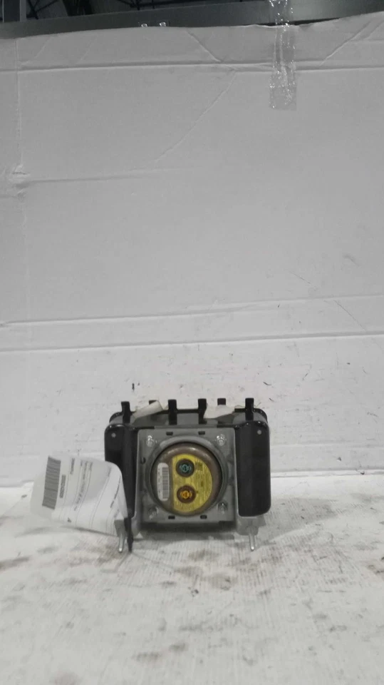 Used Right Instrument Panel Air Bag fits: 2016 Jeep Compass front passenger dash - Imagem 2 de 4