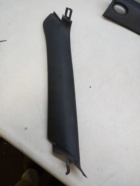 Mazda Miata 2004 A moldura de pilar y moldura de parabrisas OEM usado probado  Foto 2 de 4