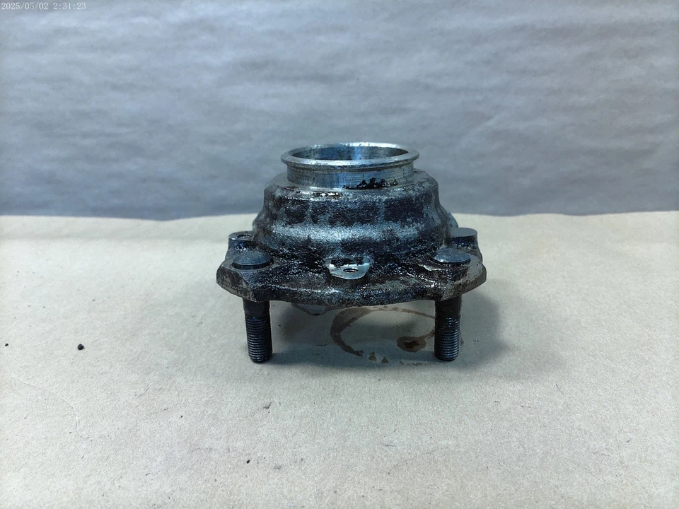 Ступица подшипника заднего дискового колеса MG Midget Austin Healey Sprite с длинными заклепками MOWOG от оригинального производителя - Изображение 2 из 4