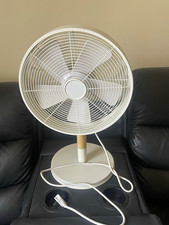 White Table/Desk Fan Corded Electric Adjustable Tilt 3 Blade Round Free Standing