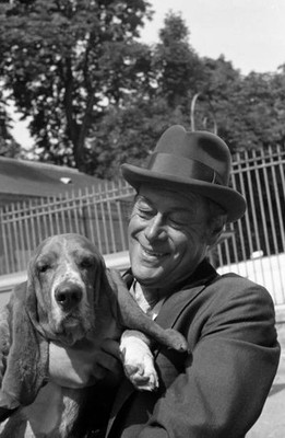 Rex Harrison during the film La Puce � l'oreille directed by Jacqu- Old Photo 3