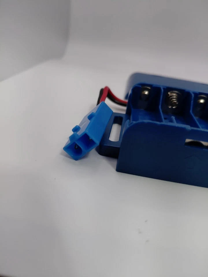 Vex Robotics Design System Six 6 AAA Battery Holder - Image 4 of 4