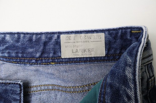 DIESEL Larkee Regular Straight 0823Y Jeans Men's W30/L32 Blue Whiskers Button - Picture 5 of 10