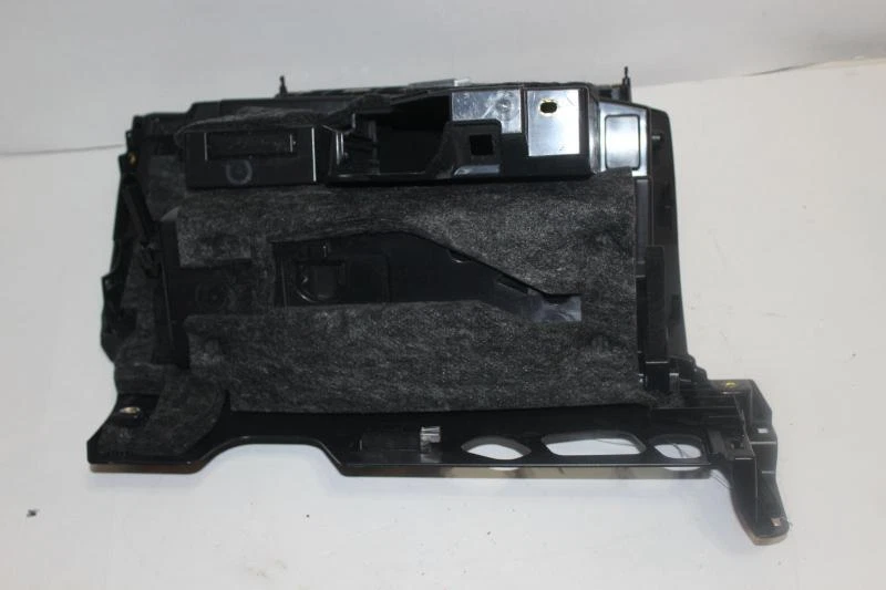 Glove Box AUDI Q7 17 - Изображение 3 из 3