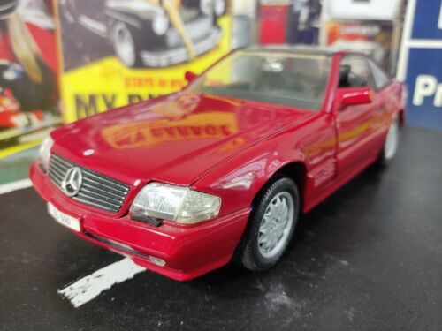 Revel 1:18 Model. Mercedes 500 SL. Very good condition. B006 - Picture 1 of 22