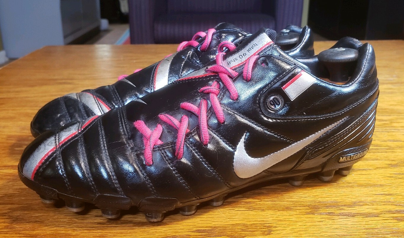 supreme soccer cleats