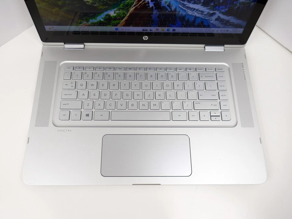 Portátil 15.6" HP x360 Spectre FHD 2 en 1 Intel Core i5-6200U 8GB DDR3 256GB SSD Foto 2 de 4
