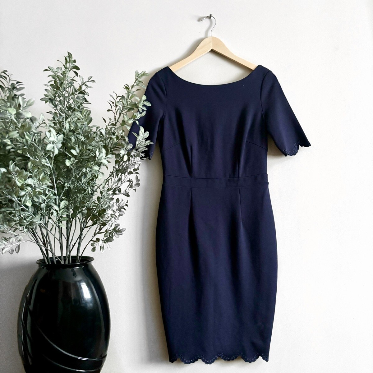 Boden Emma Eyelet Hem Short Sleeve Scalloped Stretch Ponte Sheath