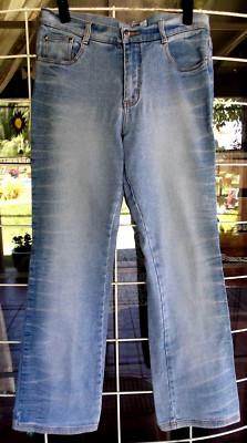 Side Whiskering Light Wash Jr.Com 2% Spandex Jeans Sz. 9/10  32'' Waist