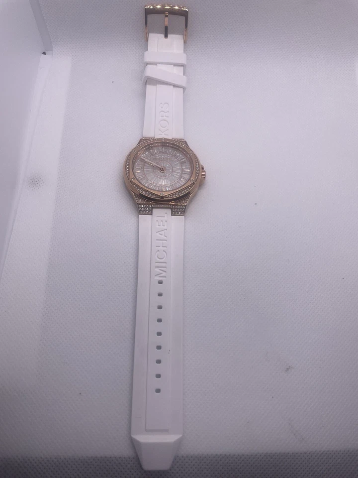 Reloj Lennox Pavé Grande Tono Oro Rosa y Silicona Foto 4 de 4