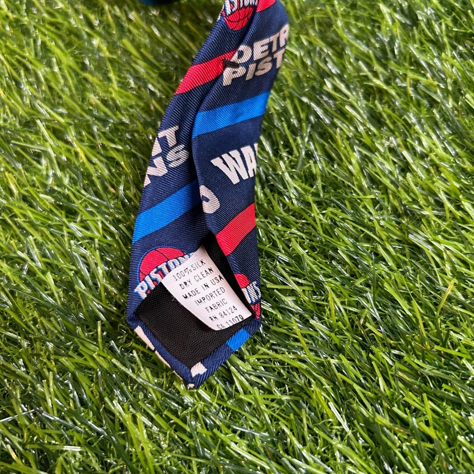 RM Sport Detroit Pistons Ben Wallace NBA Necktie Silk Blue Red Vintage Mens - Image 4 of 4