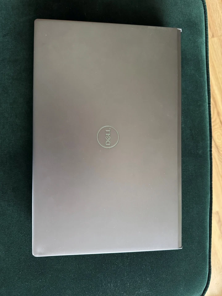 Dell Vostro 7500 Gaming Laptop  i7-10750H 40GB RAM 4TB SSD GTX1650Ti 4GB - Bild 3 von 4