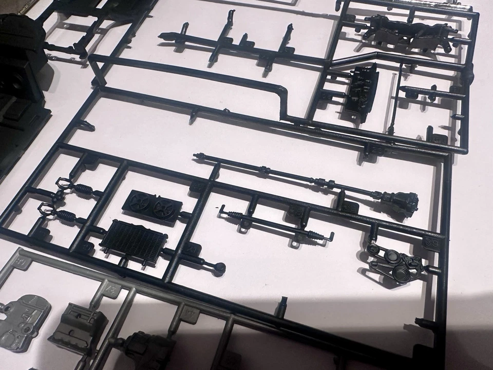 REVELL 1/25 Fast And Furious Green Mitsubishi Eclipse KIT INCOMPLETE READ - Image 3 of 4