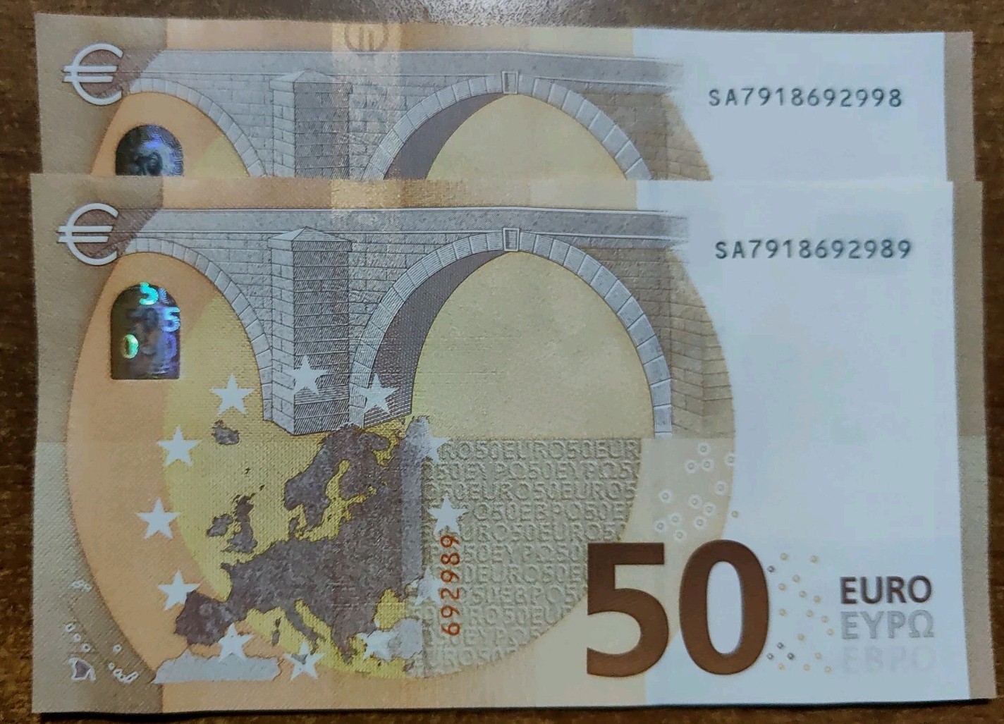 Foto 1 di 6