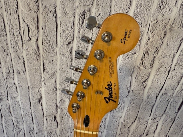 FENDER MEXICO SQUIER SERIES STRATOCASTER type Electric Guitar fast