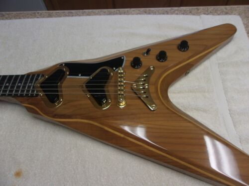 Excellent + Vintage 1980 Gibson V2 VII Flying V Solidbody Electric w/Case