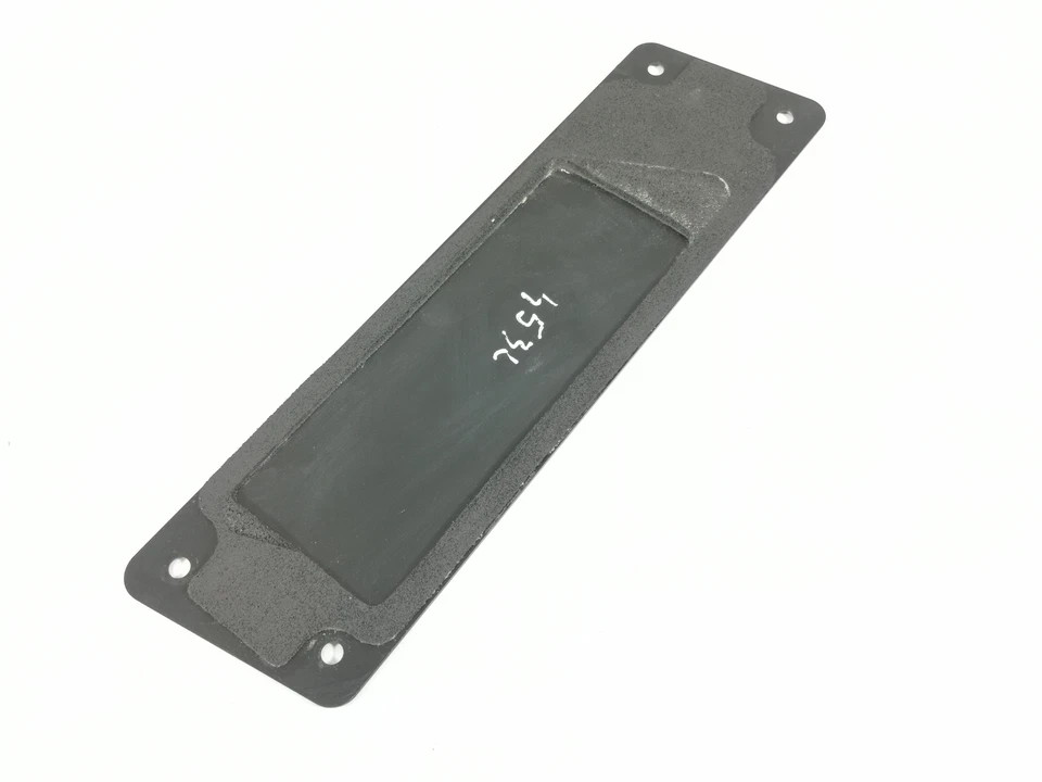 Aston Martin Rapide 2010-2022 Vorne Linke Tür Kraftstoffbefüllung Etikett - Bild 3 von 4