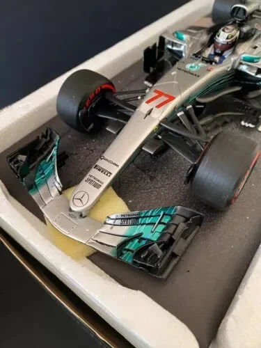 Minichamps 1:18 F1 MERCEDES W08 EQ POWER+ Bottas GP 2017 110 pcs LIMITED EDITION - Immagine 4 di 4