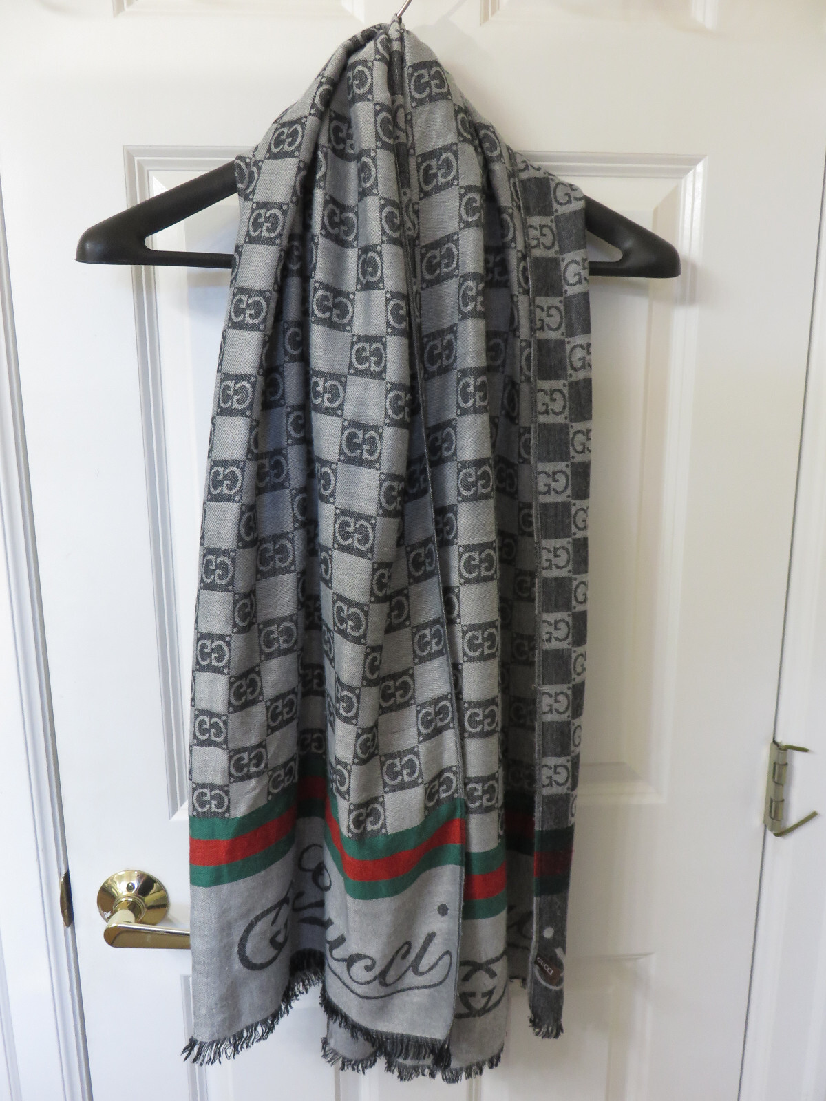 Gucci Scarf Shawl Wrap Stole Monogram GG logo 100 Silk Made in Italy