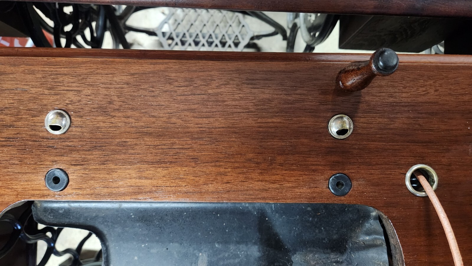 Picture 2 of 4