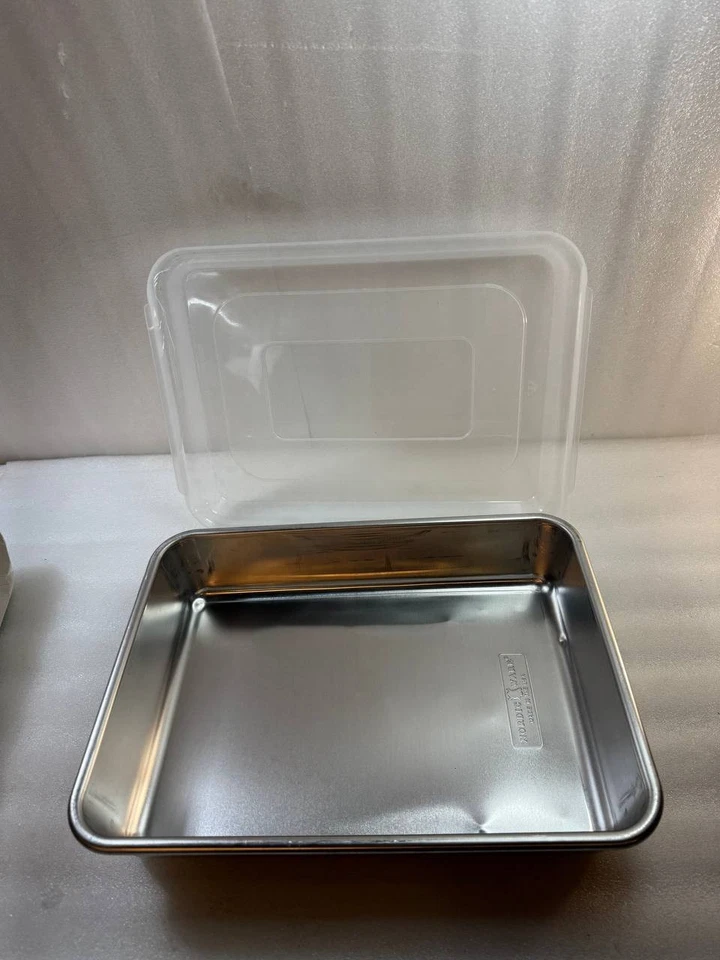Nordic Ware Naturals 9" x 13" Rectangular Cake Pan with Lid, Natural Aluminium B - Image 2 of 4