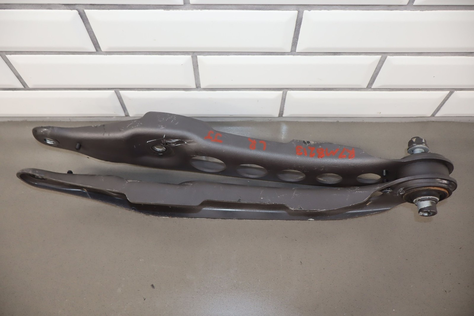 Maybach 57 2007 Rear Left Steering knuckle