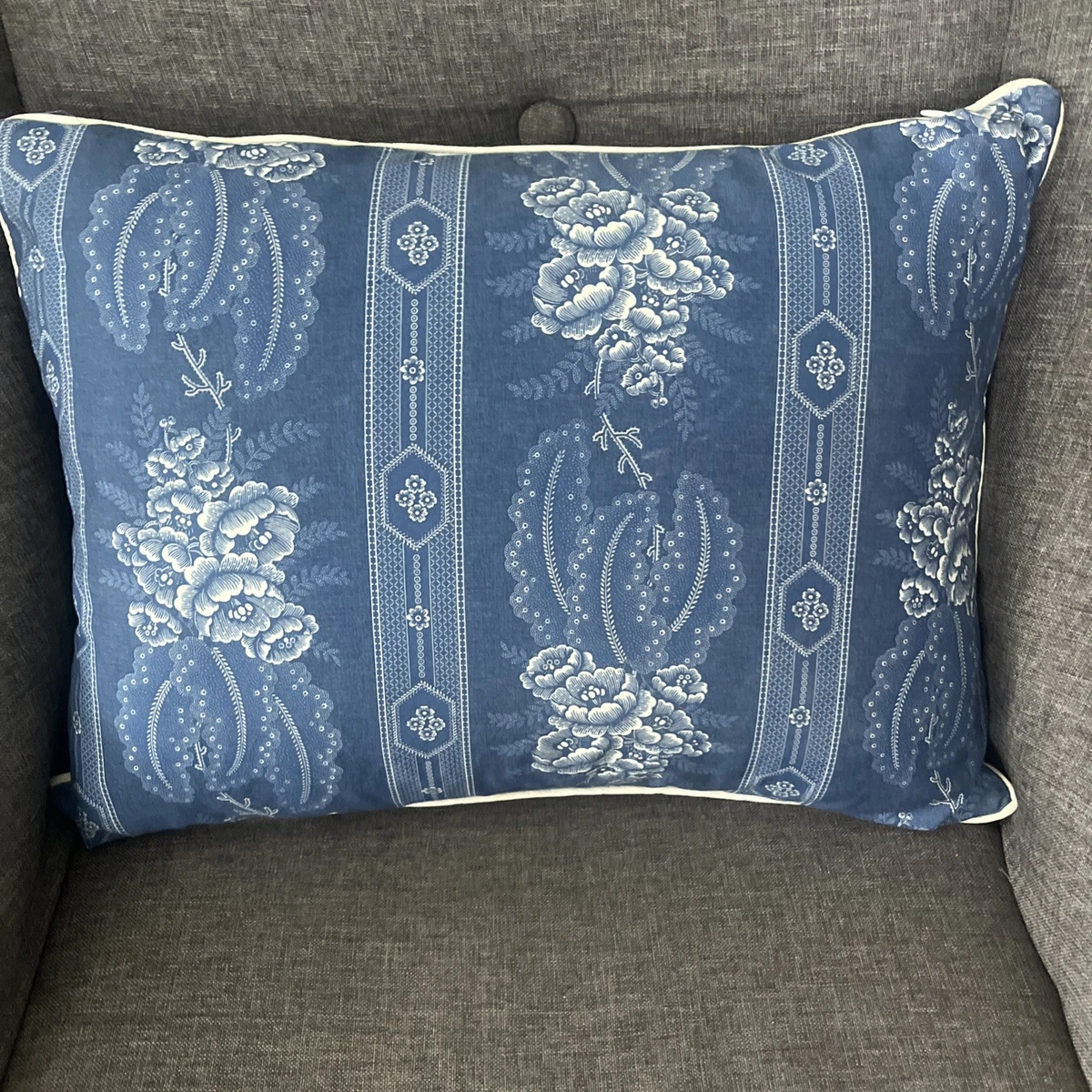 新品未使用✳︎ラルフローレンホーム✳︎2枚セット✳︎ブルー系花柄✳︎ピローケース✳︎ Ralph Lauren Blue Floral Home Décor Pillows for sale | eBay