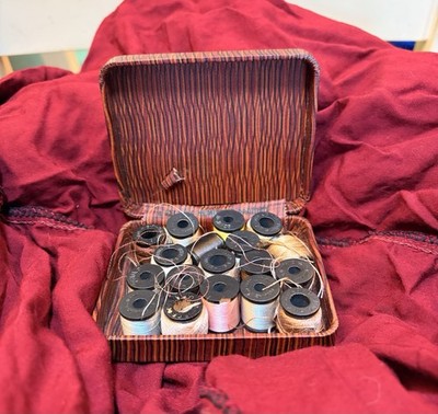 Belding Heminway Darning Silk 18 Spools With Case