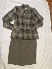 Vintage In Cinq Women’s Skirt Suit Size 8  Plaid Tweed Jacket Pencil Skirt Set