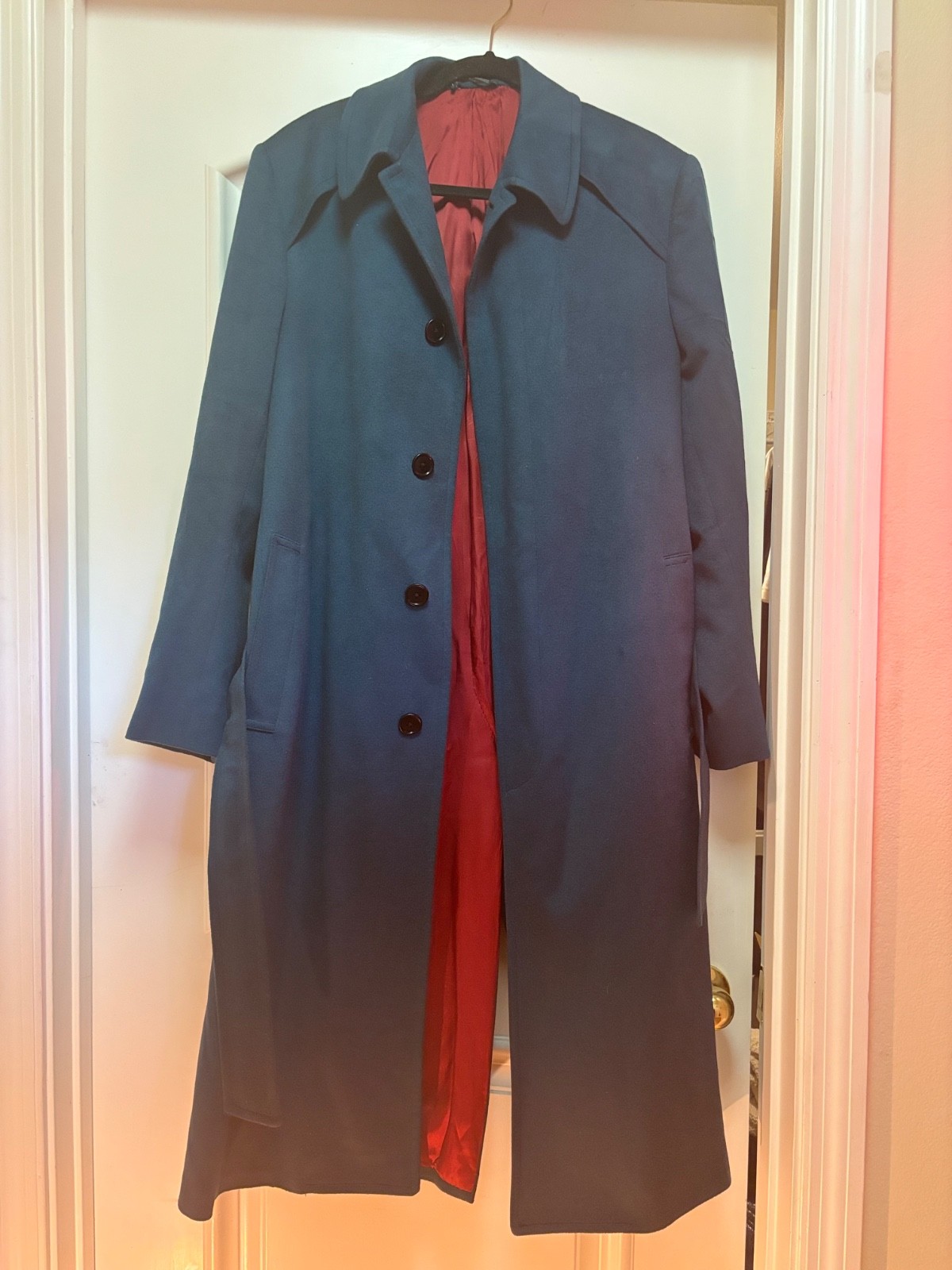 Deep, dramatic forest green with red lining, vent… - image 2