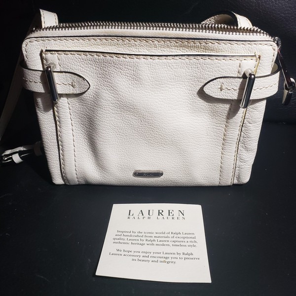Cartera Bandolera Ralph Lauren Blanca LRL Gladstone DB Cremallera - Vainilla Precio de venta sugerido por el fabricante 168 USD